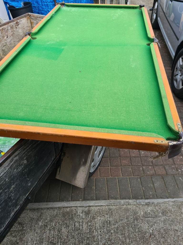 Snooker table 