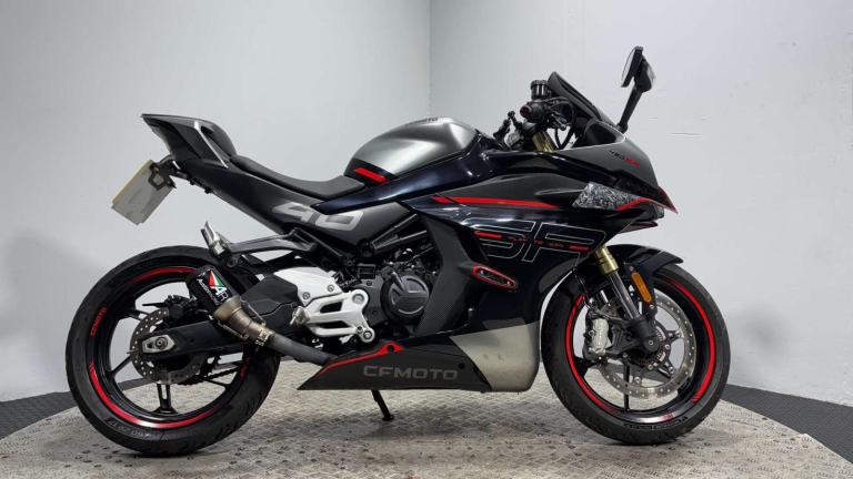cf moto SR 2024 9K EXTRAS FITTED A2 READY SPORTS BIKE 450CC 47BHP