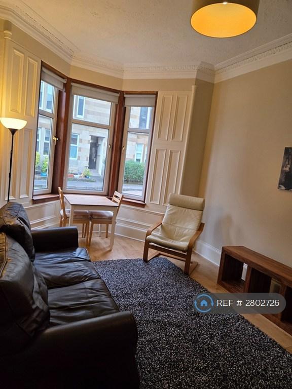 2 bedroom flat in Lawrie Street, Glasgow, G11 (2 bed) (#2802726)