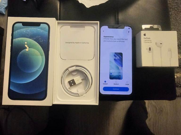 🍎🍏APPLE IPHONE 12 mint condition 👌 
