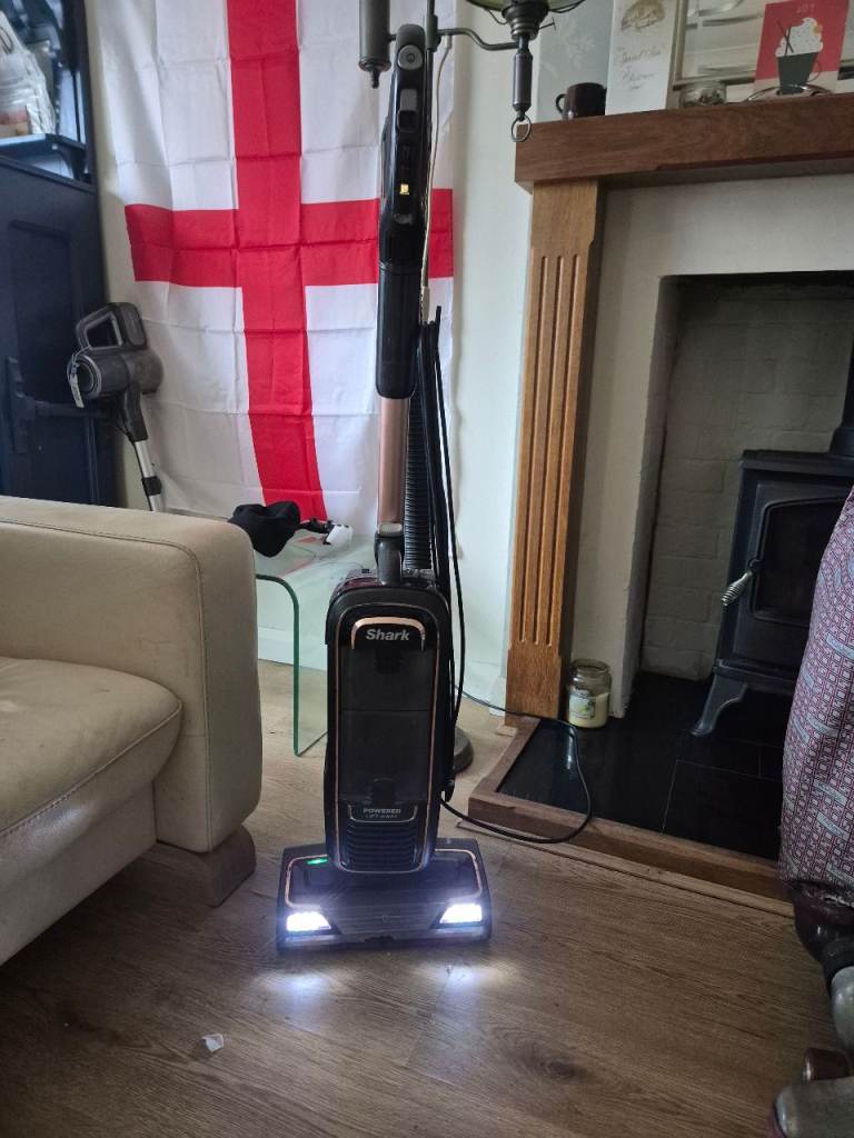 Shark az950ukt 40 read description
