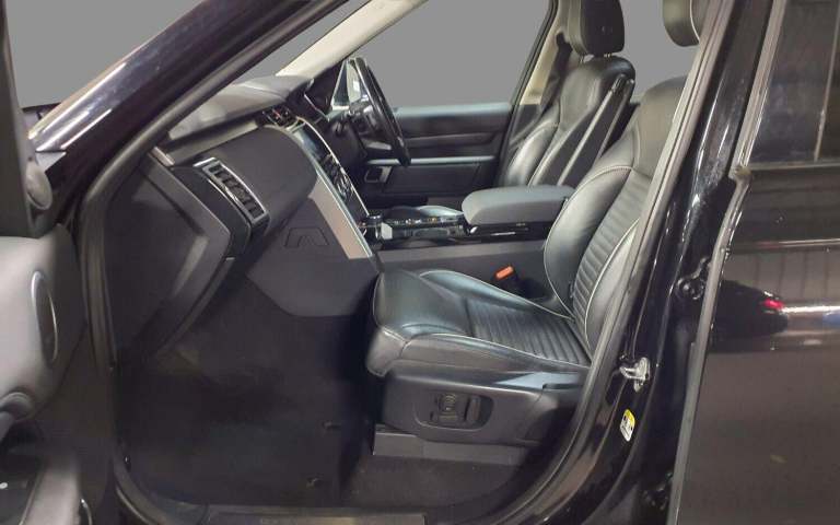 2018 Land Rover Discovery 3.0 TD6 HSE 5dr Auto ESTATE DIESEL Automatic