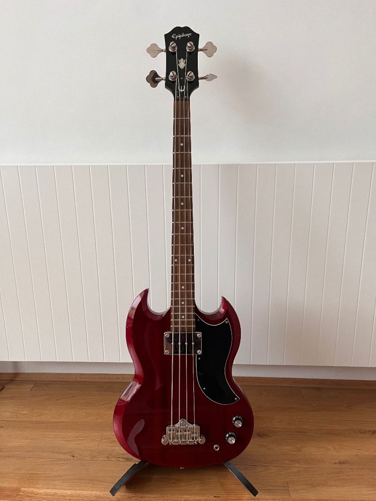 Epiphone EB-0 short-scale (30.5") electric bass