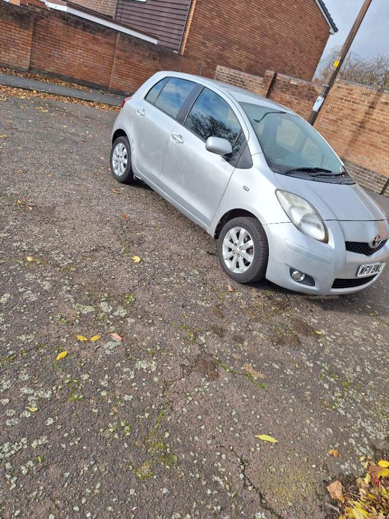 Toyota, YARIS, Hatchback, 2011, Semi-Auto, 1329 (cc), 5 doors