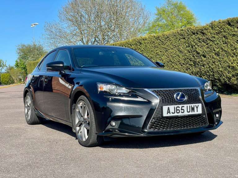 Lexus IS 2.5 300h F Sport Immaculate | Full Lexus Dealer History | Heated Seats & Rev Camera