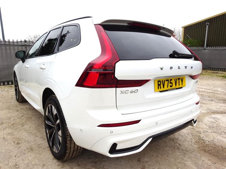 2025 75 REG VOLVO XC60 + B5 AWD AUTO DAMAGED REPAIRABLE SALVAGE