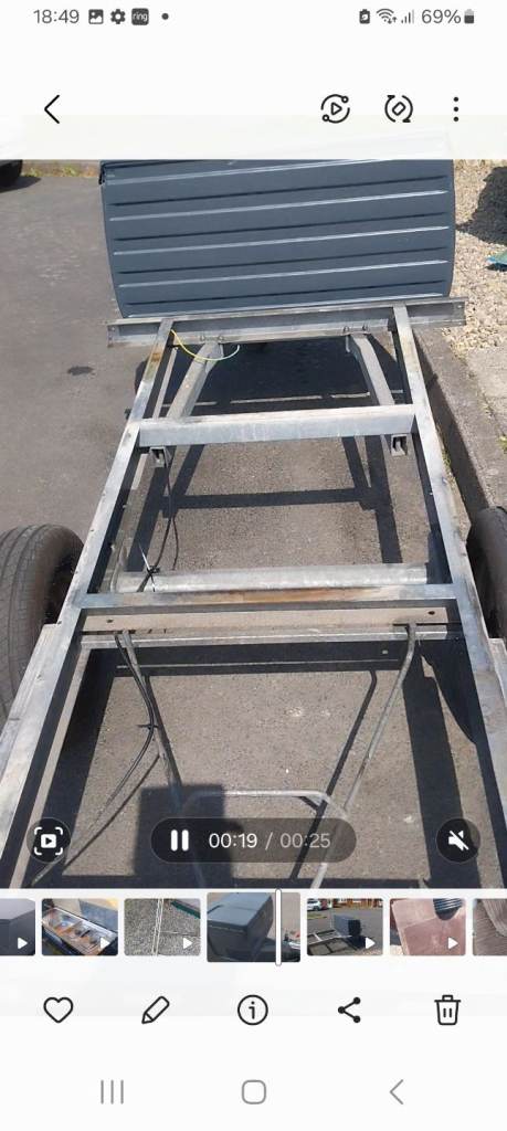 Trailer  galvanised   solid 