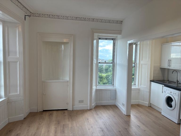 Modern Two Bedroom flat 