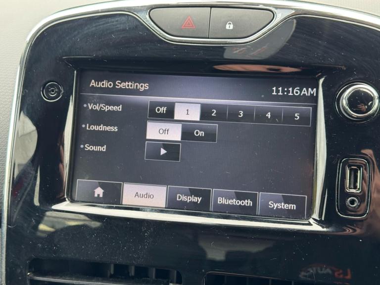 2014 Renault Clio 1.2 16V Dynamique MediaNav 5dr HATCHBACK PETROL Manual