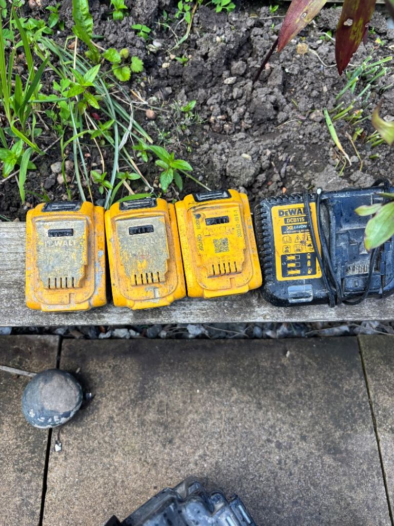 Dewalt 5ah battaries