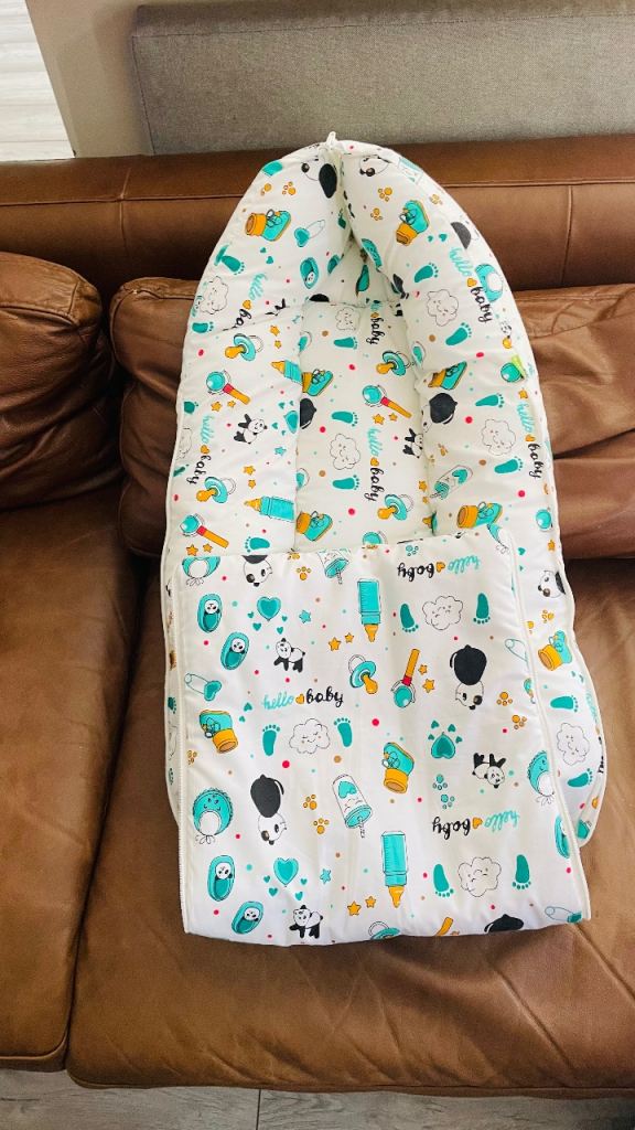 Baby lounger/Newborn