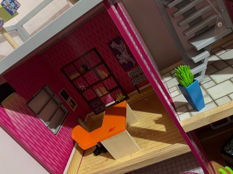 Kidi Craft Uptown Wooden Dolls House 