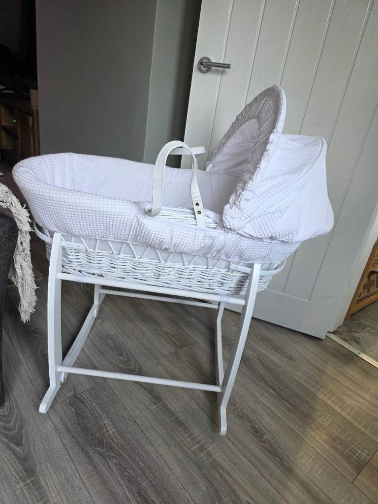 White Wicker Moses Basket with Rocking Stand – Good Condition