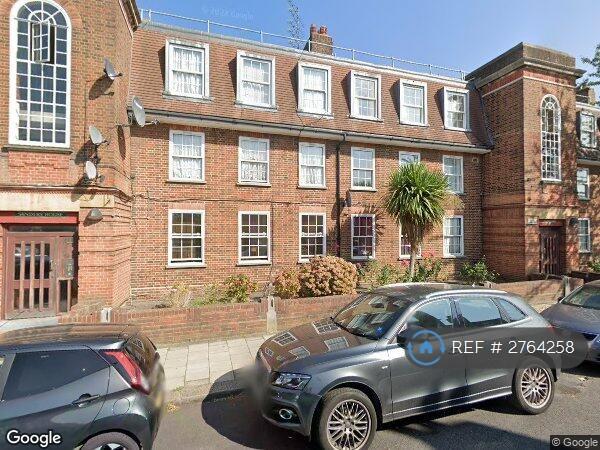 2 bedroom flat in Sanders House, London, SW16 (2 bed) (#2764258)