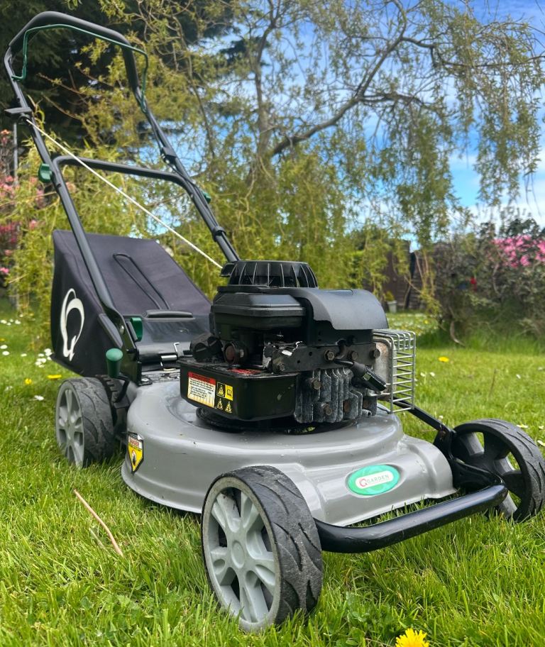 Briggs 450 Series 148cc petrol lawnmower VGC easy start solid steel deck 16”cut mower serviced 
