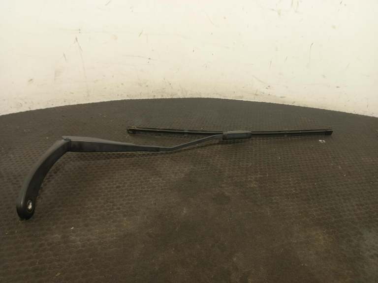 Dacia Sandero Wiper Arm 2012-2020 5 Door Hatchback