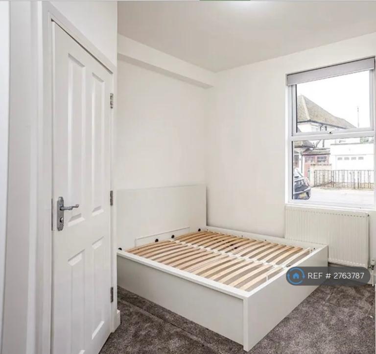 1 bedroom in Albert Road North, Watford, WD17 (#2763787)