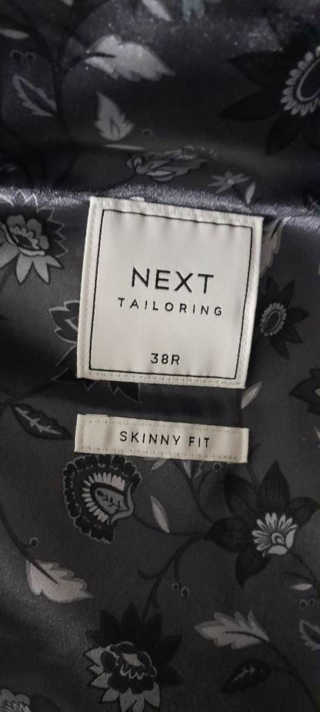Mens Next Black suit-skinny fit-38R jacket/32R trousers