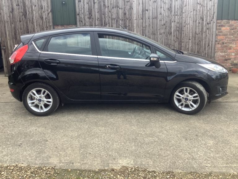 Ford, FIESTA, Hatchback, 2016, Manual, 1241 (cc), 5 doors