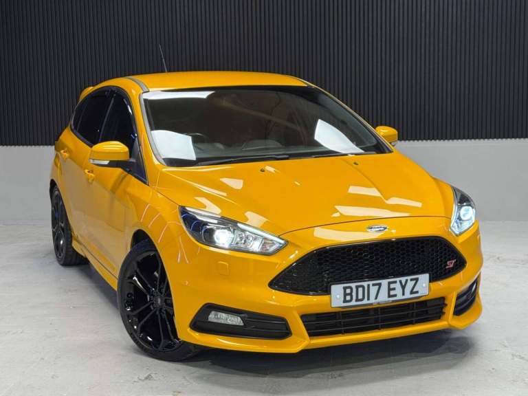 2017 Ford Focus 2.0T EcoBoost ST-3 5dr HATCHBACK PETROL Manual