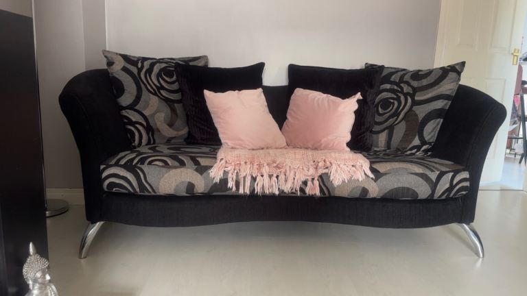 Black and Grey Patterned Sofa Set – Good Condition