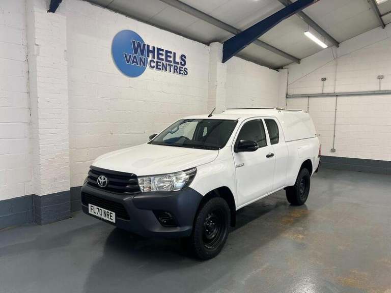 2020 Toyota Hilux Hilux 2.4 D-4D Active Extra Cab Pickup 4WD Euro 6 (s/s) 4dr Pickup Diesel Manual