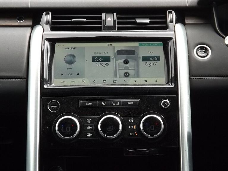 2018 Land Rover Discovery 3.0 SDV6 HSE 5dr Auto ESTATE DIESEL Automatic