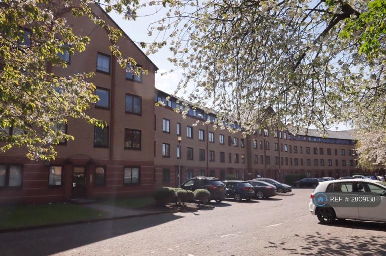 2 bedroom flat in Plantation Park Gardens, Glasgow, G51 (2 bed) (#2809138)