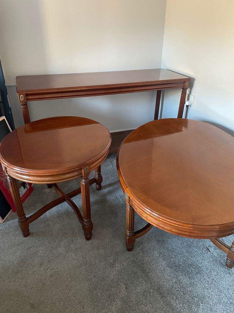 Matching Living Room Set - Coffee/Console/Side Tables