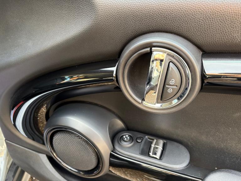 2018 MINI Hatch 2.0 Cooper S 3dr HATCHBACK Petrol Manual