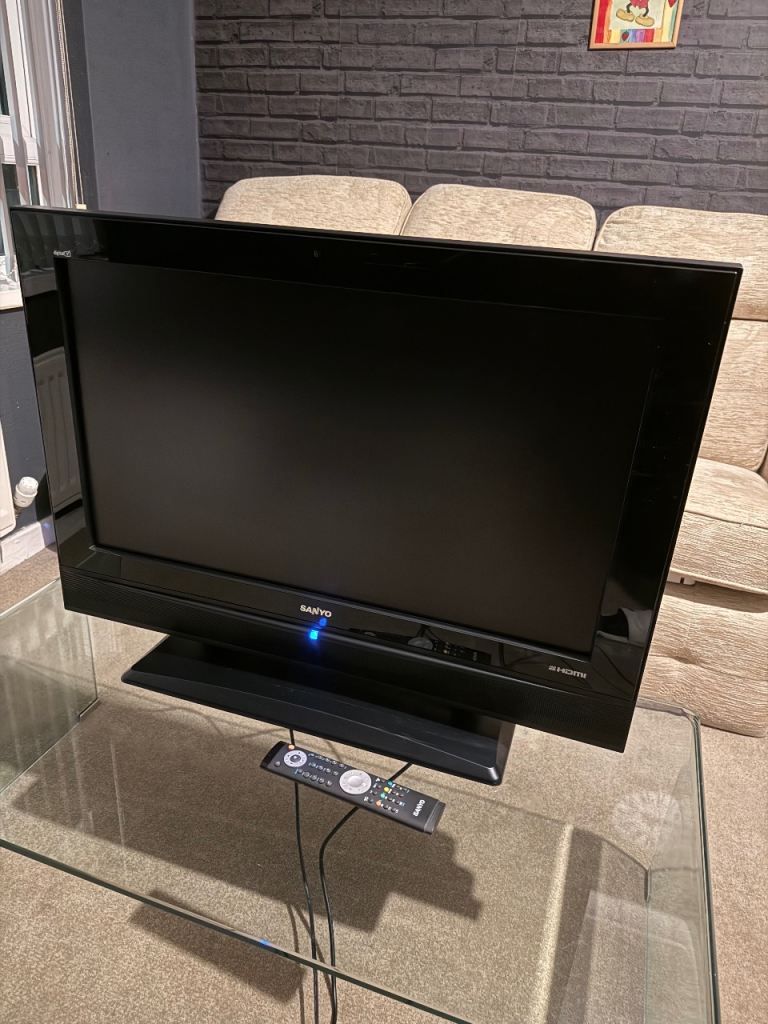 32 inch Sanyo Freeview Tv