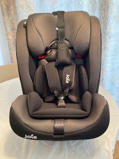 Joie Bold 1/2/3 car seat for Sale 