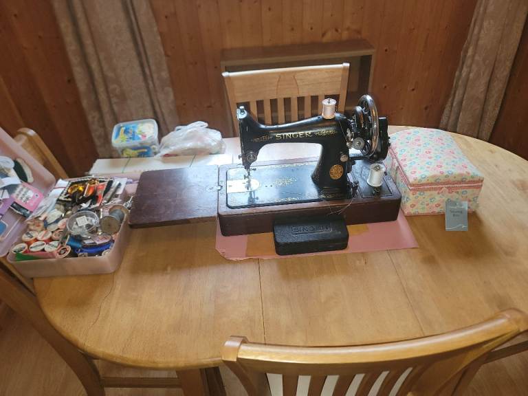 Singer sewing machine 