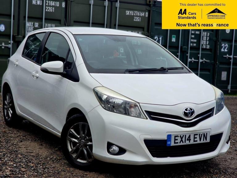 2014 Toyota Yaris 1.33 Dual VVT-i Icon Plus Hatchback 5dr Petrol Multidrive S Euro 5 (99 ps) Hatc...