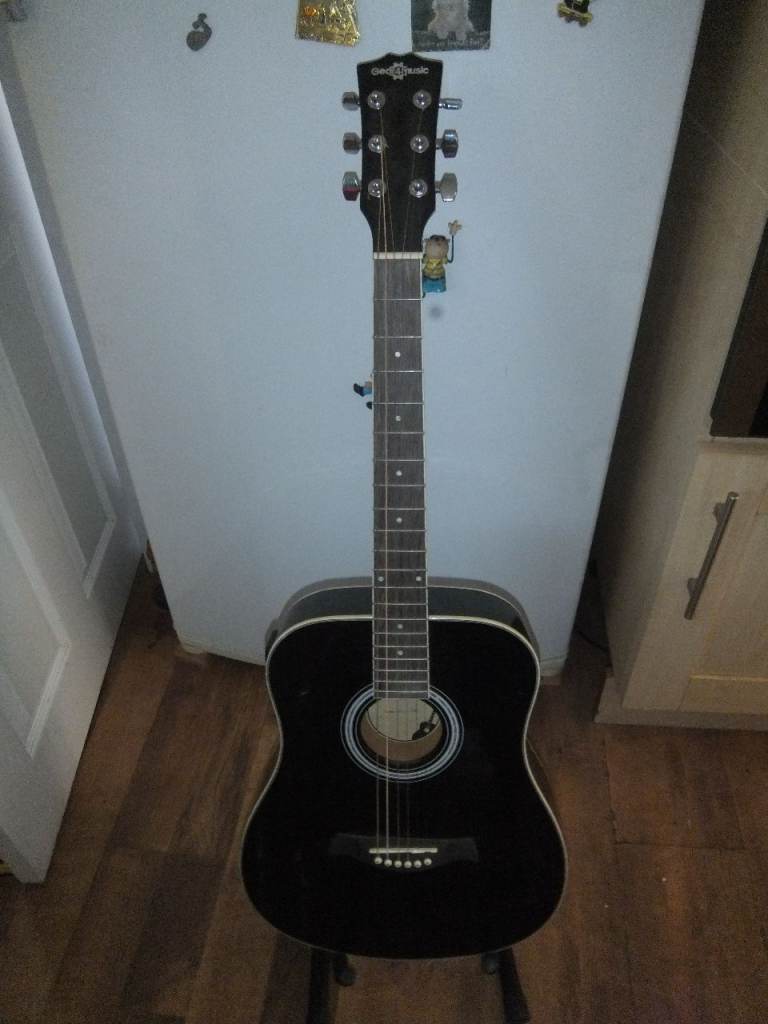 Gear4Music Black SN-234BK Electric Acoustic Right Handed Guitar Black with Stand