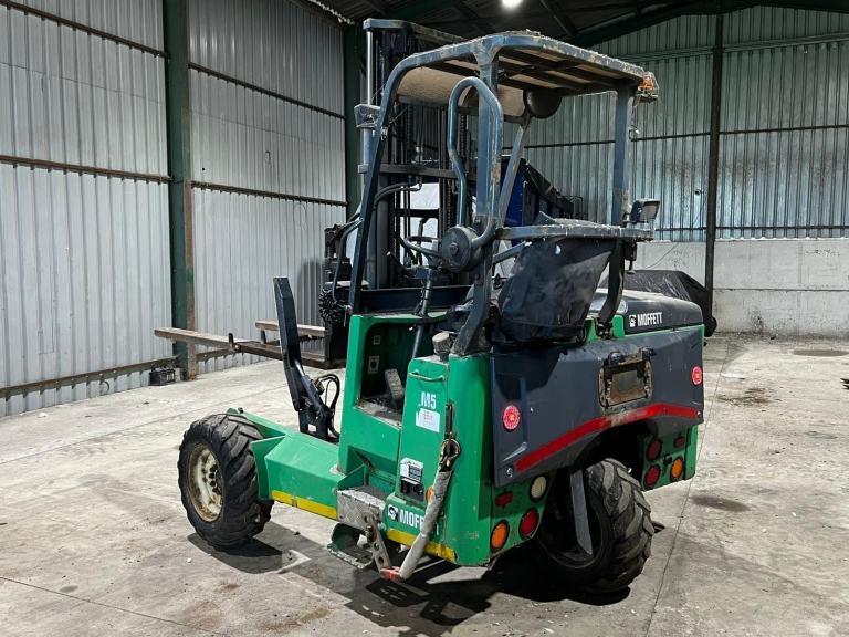 2015 MOFFETT M5 25.3 