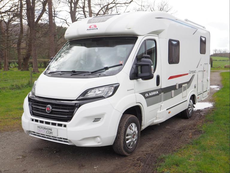 Adria Compact SL, 3 Berth, 4 Belt, Fixed Bed, Solar