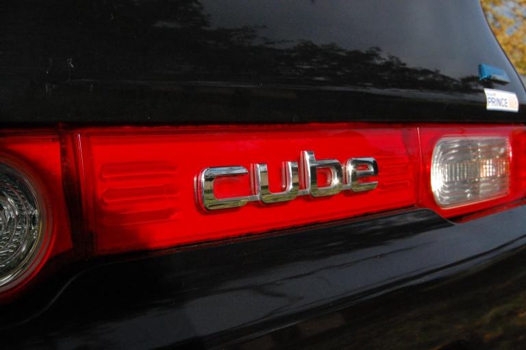 NISSAN CUBE 1.5 AUTOMATIC 2013 Petrol Automatic in Purple