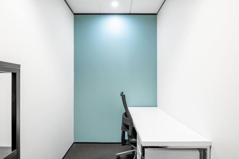 Chichester - PO19 8FY \ Private Office for 1 Person
