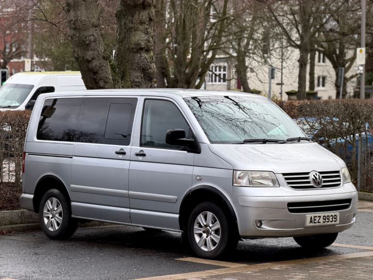 Volkswagen, TRANSPORTER 2.5Diesel (9Seater) Model2005