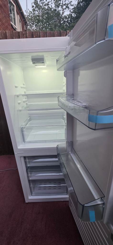 Like new new fridge freezer, spotlessly clean. Delivery possible 