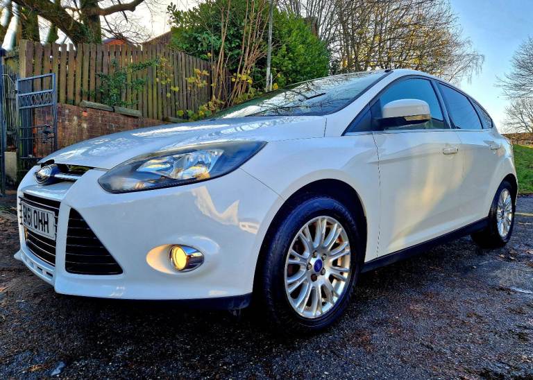 2012 FORD FOCUS 1.6 TITANIUM  *LOW MILES / FULL SERVICE HISTORY /  FULLY LOADED**
