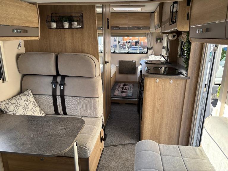 Elddis Autoquest 196 2019 6 Berth 6 Belt Rear Lounge Motorhome for sale