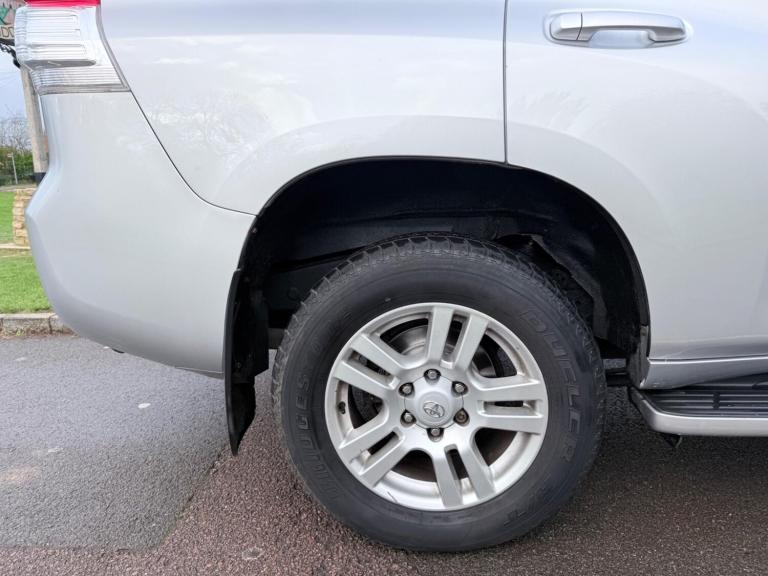 2013 Toyota Land Cruiser 3.0 D-4D LC4 5dr Auto [190] ESTATE DIESEL Automatic