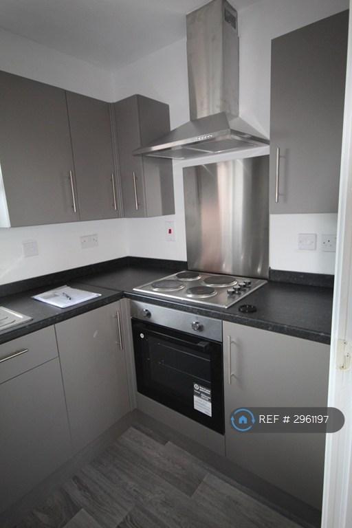2 bedroom flat in Berechurch Hall Road, Colchester, CO2 (2 bed) (#2961197)
