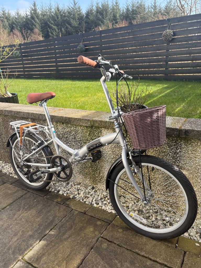Viking Westwood 20" 6-Speed Folding Bike - Silver