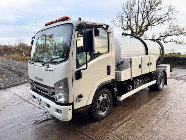 2021 ISUZU N75.190 EURO 6 G K &N services 3600ltr vacuum tanker, twin wash down
