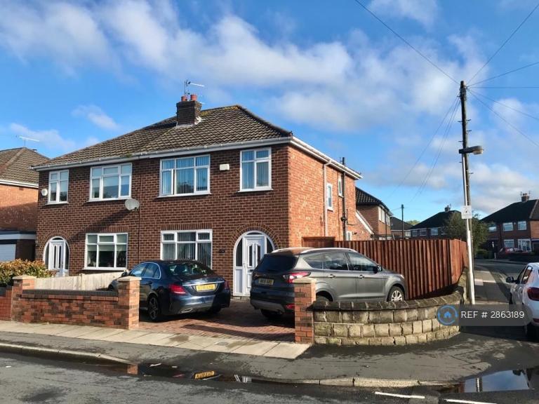 3 bedroom house in Wynnstay Avenue, Lydiate, L31 (3 bed) (#2863189)