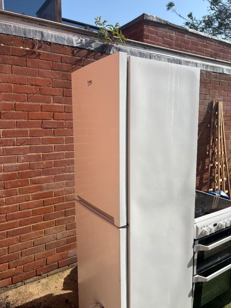 Freestanding Beko Fridge Freezer