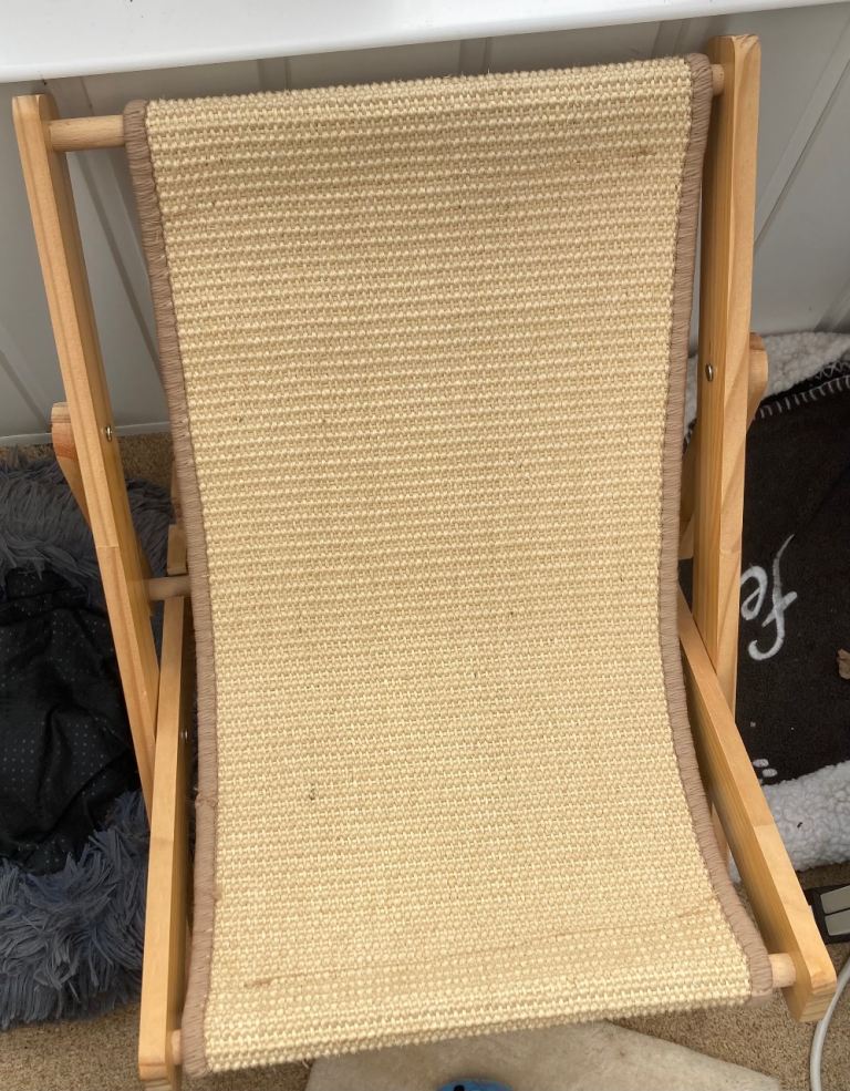 Cat sisal scratch chair 